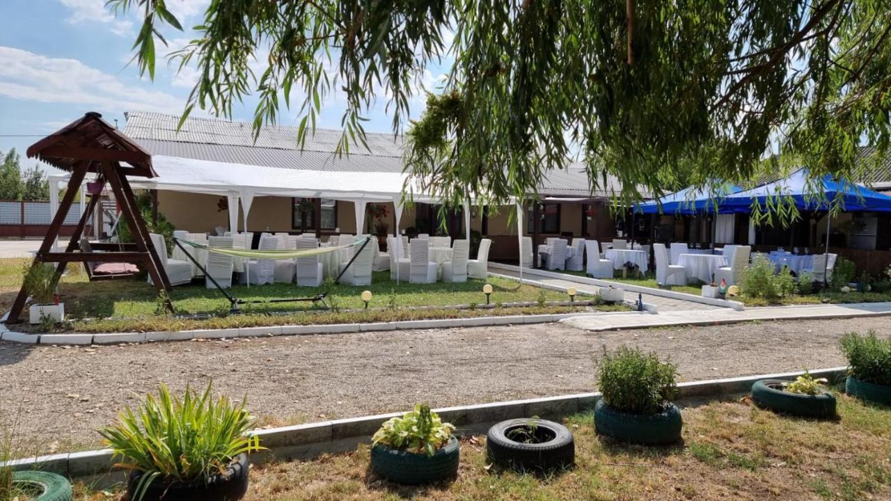 Gigios Sport&Relax Villa Bailesti Luaran gambar