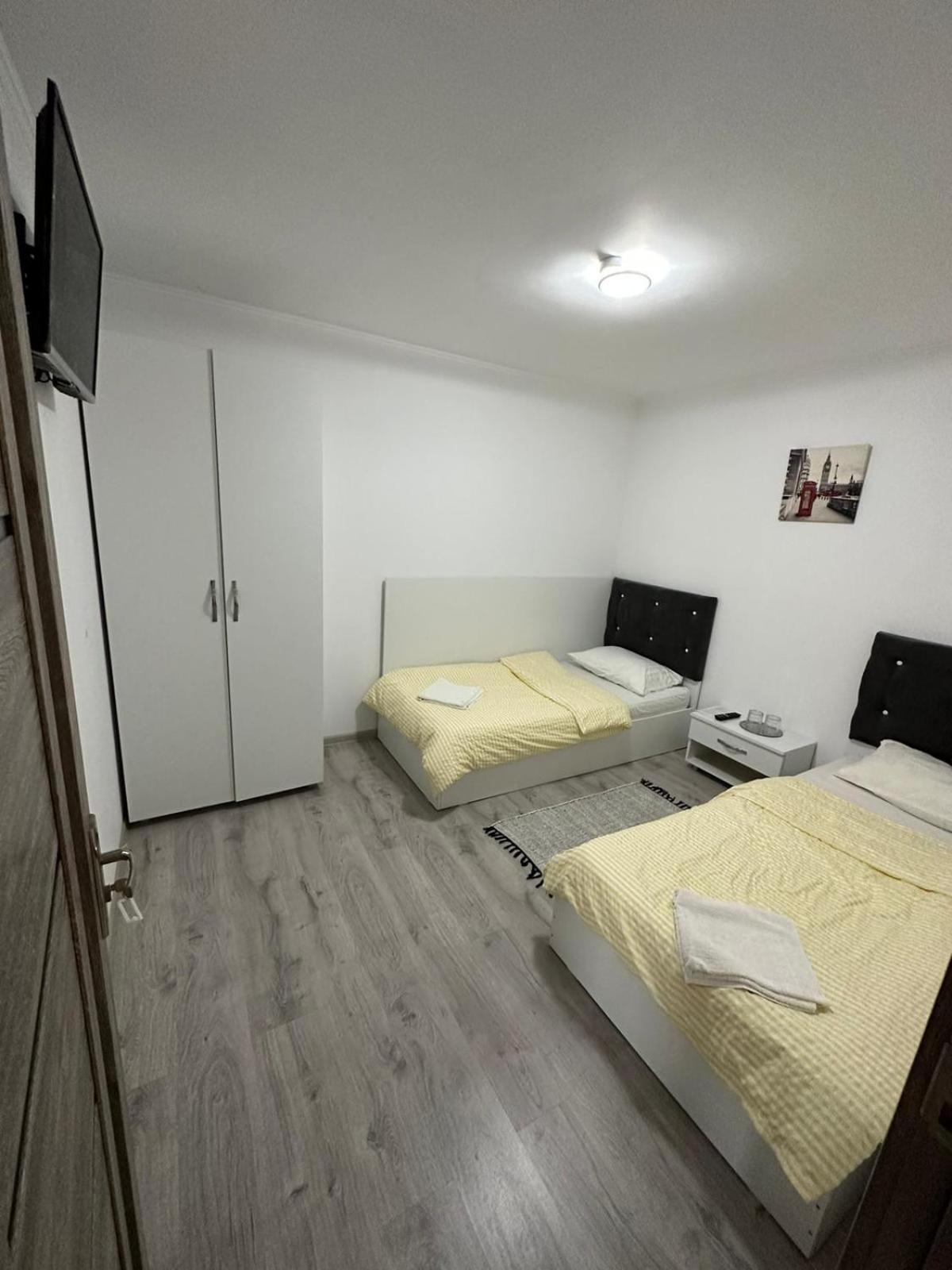 Gigios Sport&Relax Villa Bailesti Luaran gambar